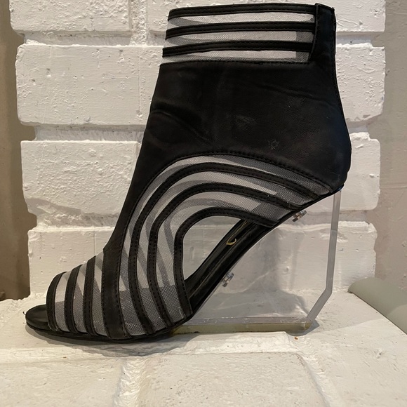 Privileged clear wedges, peep toe, black mesh - Picture 3 of 4